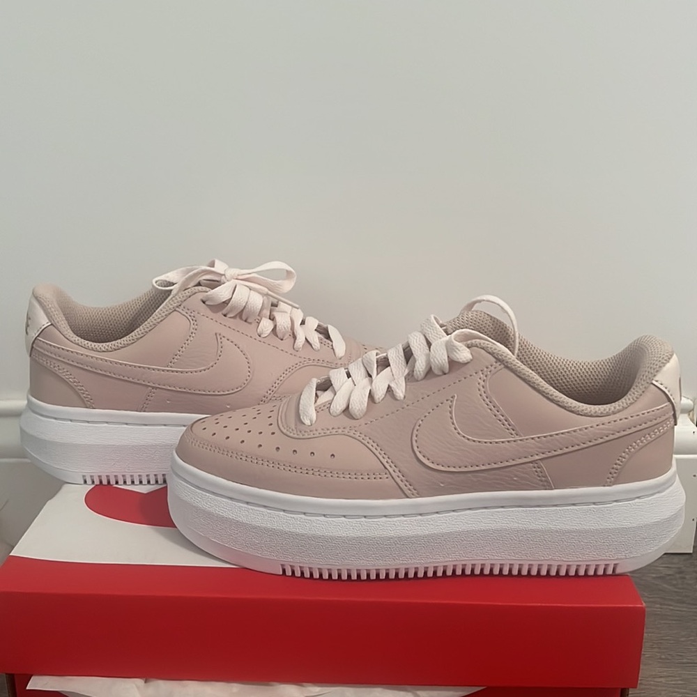Women Nike Court Vision sneaker